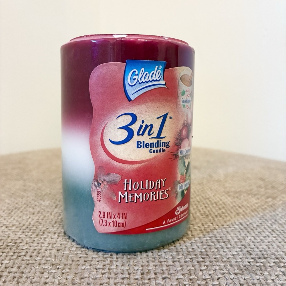NEW VTG Glade 3 In 1 Blending Candle Holiday Memories Apple Cranberry Evergreen